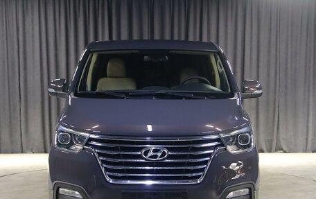 Hyundai H-1 II рестайлинг, 2019 год, 2 549 000 рублей, 13 фотография