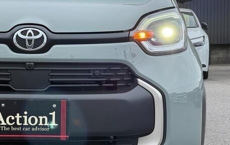 Toyota Sienta, 2023 год, 1 000 100 рублей, 4 фотография