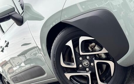 Toyota Sienta, 2023 год, 1 000 100 рублей, 5 фотография
