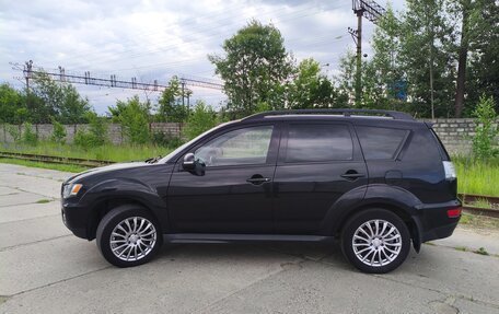 Mitsubishi Outlander III рестайлинг 3, 2011 год, 1 100 000 рублей, 4 фотография
