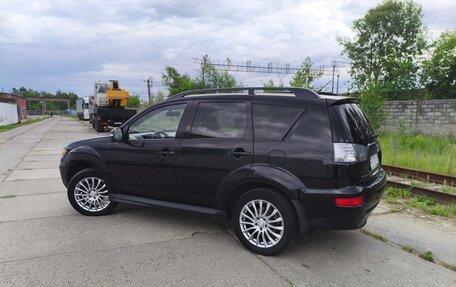 Mitsubishi Outlander III рестайлинг 3, 2011 год, 1 100 000 рублей, 5 фотография