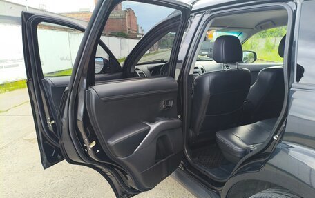 Mitsubishi Outlander III рестайлинг 3, 2011 год, 1 100 000 рублей, 13 фотография