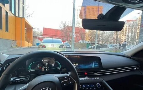 Hyundai Elantra, 2023 год, 1 590 000 рублей, 5 фотография