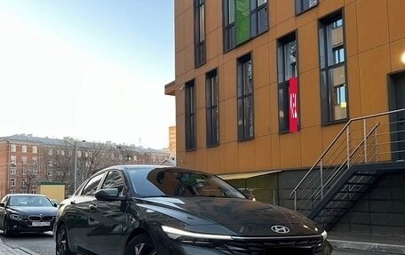 Hyundai Elantra, 2023 год, 1 590 000 рублей, 10 фотография