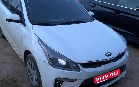 KIA Rio IV, 2019 год, 1 300 000 рублей, 2 фотография