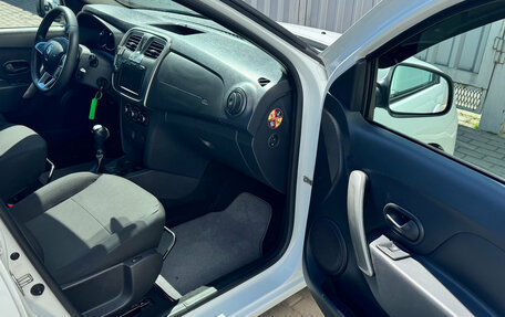 Renault Logan II, 2021 год, 777 000 рублей, 19 фотография