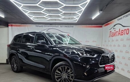 Toyota Highlander, 2026 год, 4 949 000 рублей, 3 фотография
