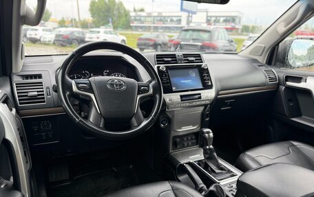 Toyota Land Cruiser Prado 150 рестайлинг 2, 2019 год, 5 300 000 рублей, 10 фотография