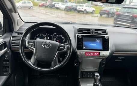 Toyota Land Cruiser Prado 150 рестайлинг 2, 2019 год, 5 300 000 рублей, 9 фотография
