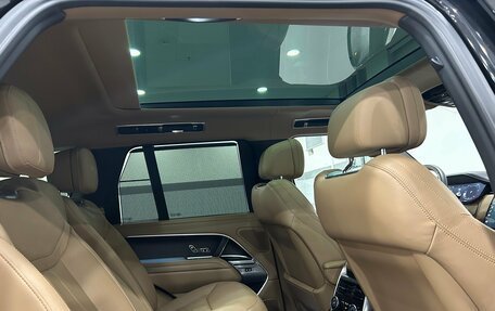 Land Rover Range Rover IV рестайлинг, 2024 год, 17 790 000 рублей, 30 фотография