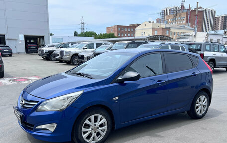 Hyundai Solaris II рестайлинг, 2014 год, 925 000 рублей, 1 фотография