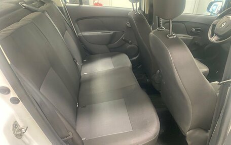 Renault Logan II, 2014 год, 596 000 рублей, 18 фотография