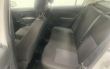 Renault Logan II, 2014 год, 596 000 рублей, 17 фотография