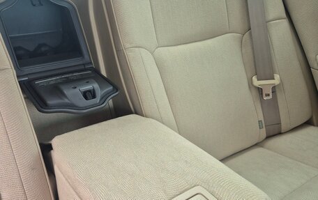 Toyota Crown Majesta, 2004 год, 800 000 рублей, 4 фотография