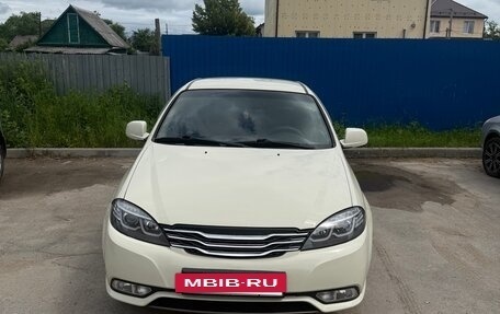 Daewoo Gentra II, 2014 год, 690 000 рублей, 2 фотография