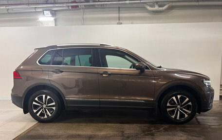 Volkswagen Tiguan II, 2019 год, 2 010 000 рублей, 3 фотография