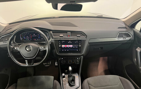 Volkswagen Tiguan II, 2019 год, 2 010 000 рублей, 17 фотография