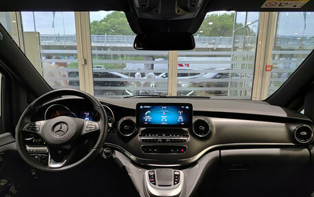 Mercedes-Benz V-Класс, 2022 год, 7 990 000 рублей, 17 фотография