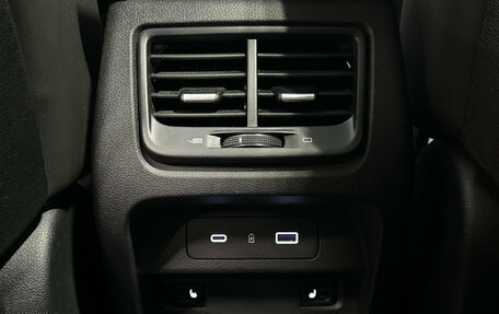 Geely Tugella FY11, 2023 год, 2 970 000 рублей, 10 фотография