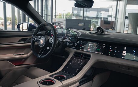 Porsche Taycan I, 2020 год, 7 395 000 рублей, 16 фотография