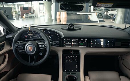 Porsche Taycan I, 2020 год, 7 395 000 рублей, 18 фотография