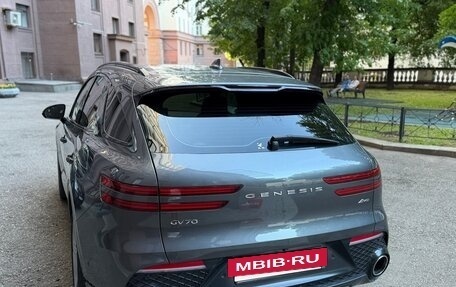 Genesis GV70, 2021 год, 6 000 000 рублей, 4 фотография