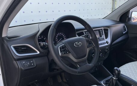 Hyundai Solaris II рестайлинг, 2017 год, 1 250 000 рублей, 15 фотография