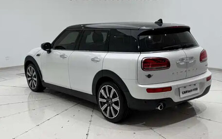 MINI Clubman, 2023 год, 2 715 000 рублей, 5 фотография