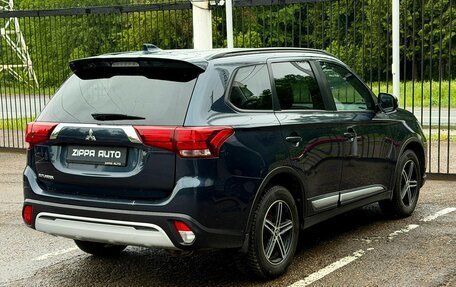 Mitsubishi Outlander III рестайлинг 3, 2021 год, 1 930 000 рублей, 5 фотография