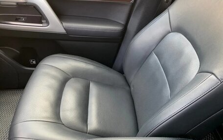 Toyota Land Cruiser 200, 2017 год, 5 500 000 рублей, 9 фотография