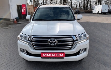 Toyota Land Cruiser 200, 2017 год, 5 500 000 рублей, 5 фотография