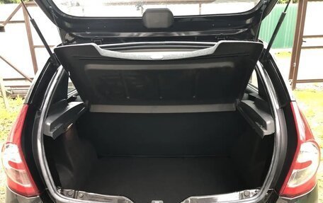 Renault Sandero I, 2011 год, 875 000 рублей, 3 фотография
