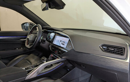 Geely Tugella FY11, 2023 год, 2 950 000 рублей, 10 фотография