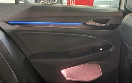 Volkswagen Golf VIII, 2021 год, 2 550 000 рублей, 22 фотография