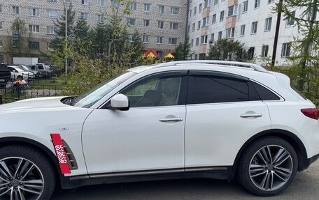 Infiniti FX II, 2011 год, 2 200 000 рублей, 2 фотография
