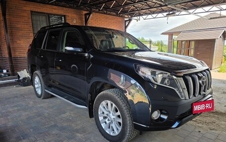 Toyota Land Cruiser Prado 150 рестайлинг 2, 2015 год, 4 500 000 рублей, 4 фотография
