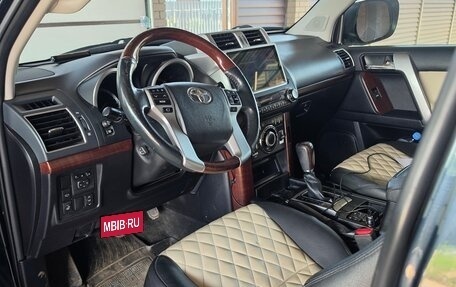 Toyota Land Cruiser Prado 150 рестайлинг 2, 2015 год, 4 500 000 рублей, 6 фотография