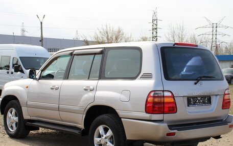 Toyota Land Cruiser 100 рестайлинг 2, 2002 год, 1 650 000 рублей, 6 фотография