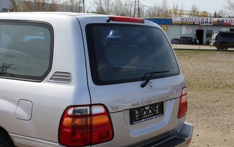 Toyota Land Cruiser 100 рестайлинг 2, 2002 год, 1 650 000 рублей, 5 фотография