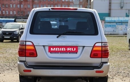 Toyota Land Cruiser 100 рестайлинг 2, 2002 год, 1 650 000 рублей, 4 фотография