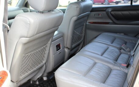Toyota Land Cruiser 100 рестайлинг 2, 2002 год, 1 650 000 рублей, 23 фотография