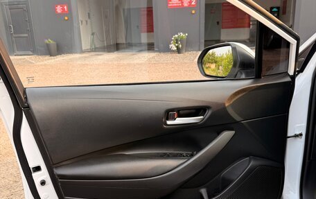 Toyota Corolla, 2022 год, 2 200 000 рублей, 9 фотография