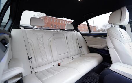 BMW 5 серия, 2019 год, 2 980 000 рублей, 28 фотография