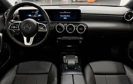 Mercedes-Benz A-Класс, 2022 год, 2 050 000 рублей, 11 фотография
