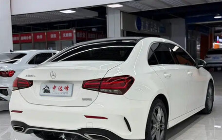 Mercedes-Benz A-Класс, 2022 год, 2 050 000 рублей, 4 фотография