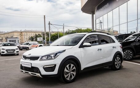 KIA Rio IV, 2018 год, 1 590 000 рублей, 2 фотография