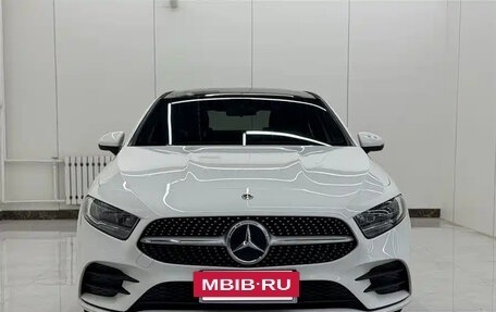 Mercedes-Benz A-Класс, 2022 год, 2 050 000 рублей, 2 фотография