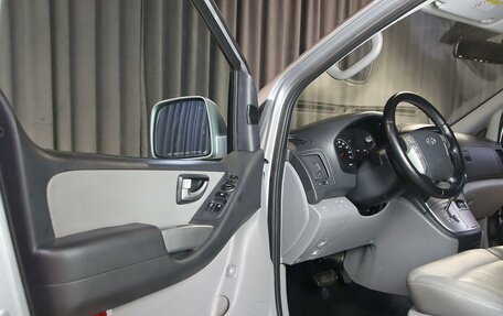 Hyundai Grand Starex Grand Starex I рестайлинг 2, 2014 год, 1 599 000 рублей, 8 фотография