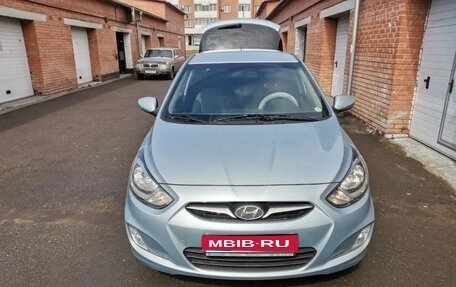 Hyundai Solaris II рестайлинг, 2013 год, 1 200 000 рублей, 1 фотография