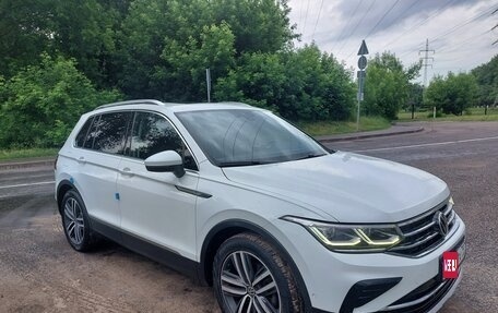 Volkswagen Tiguan II, 2021 год, 3 400 000 рублей, 1 фотография